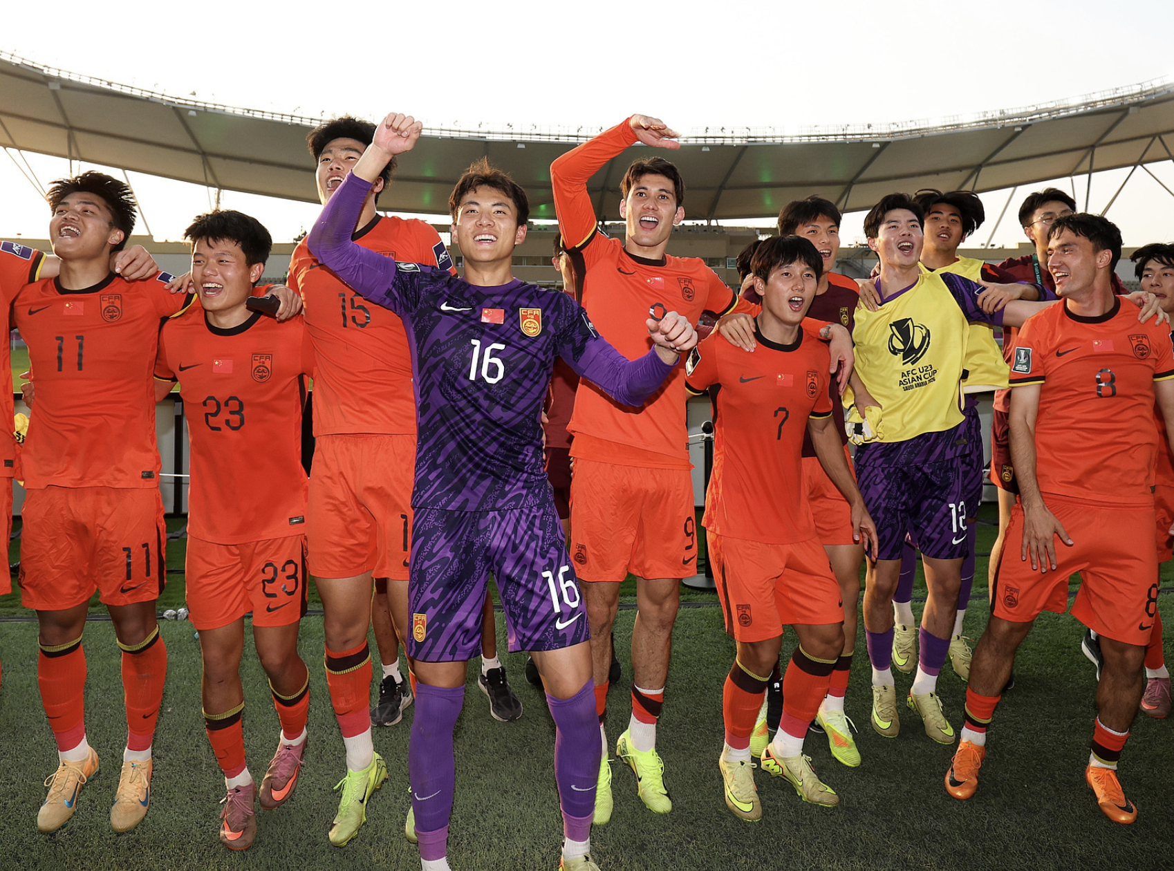 俱乐部世界杯-机票10000门票50!杭州球迷请假去沙特看国足决赛 老板超爽快签字